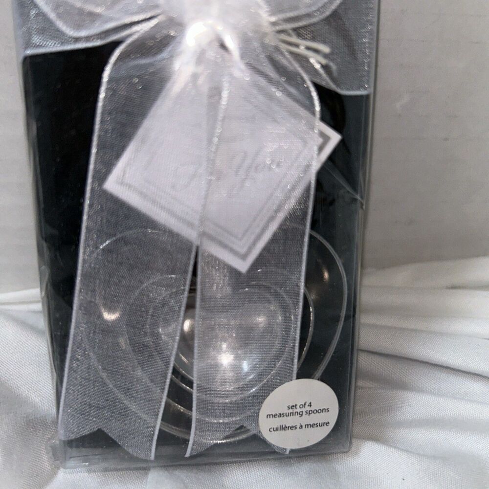 Heart Shaped Measuring Spoons Boxed Set of 4 - Picture 2 of 6